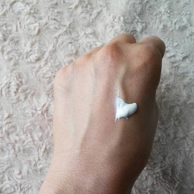 mineralcream02.jpg