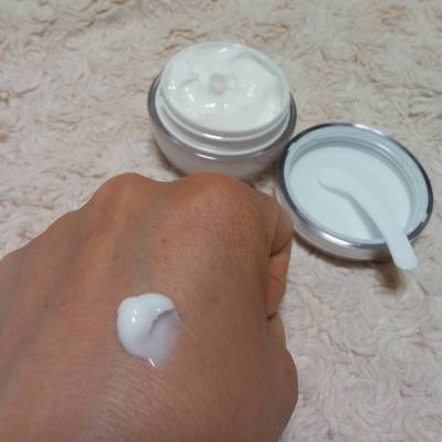 pour moiプモアクリーム04.jpg